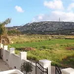 With Pool , Close To The Sea And St Julians *
