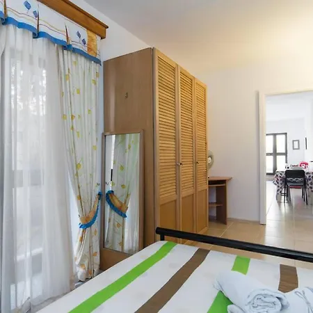 Apartment Spacious, Modern Near Andclose To St. Julians Naxxar
