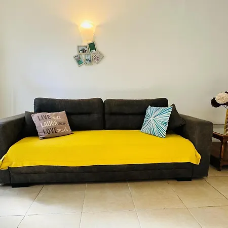 Apartment Close To And Stjulians *