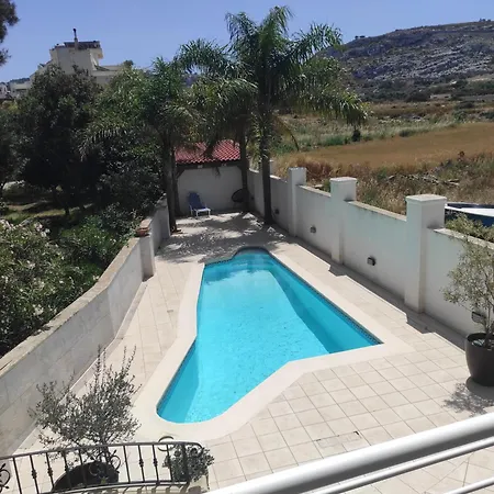 Apartment With Pool , Close To The Sea And St Julians *