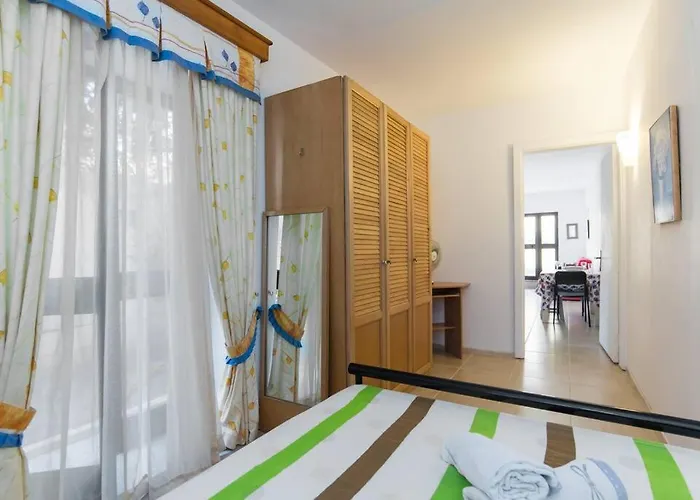 Apartament Close To And Stjulians Naxxar