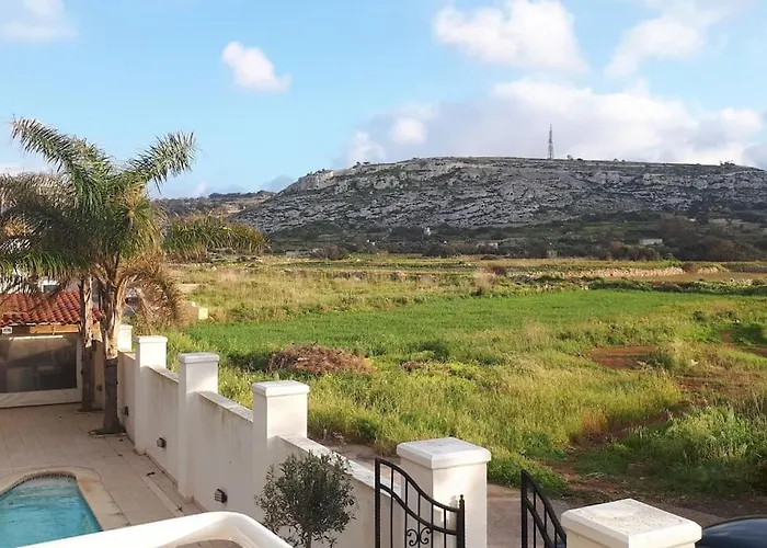 Close To And Stjulians *