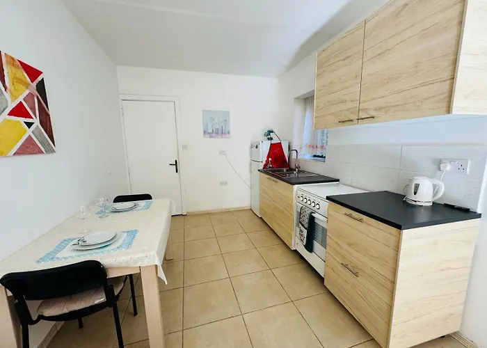 Apartament Close To And Stjulians *